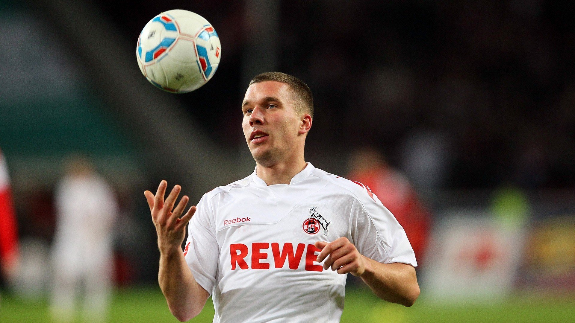 中国足球职业联赛赛程合理调整提升竞争力,我国职业足球联赛