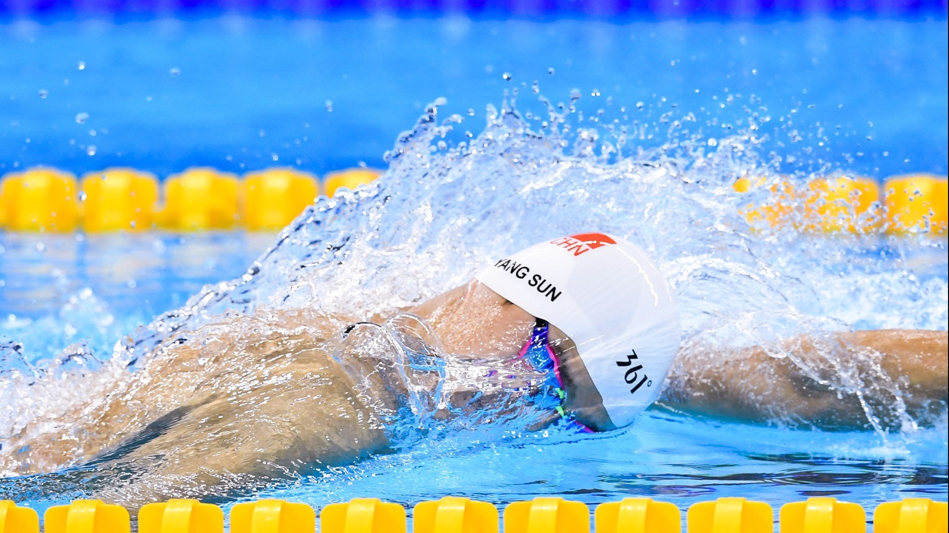 凯蒂·莱德基赛后感谢团队支持，凯特 莱德基